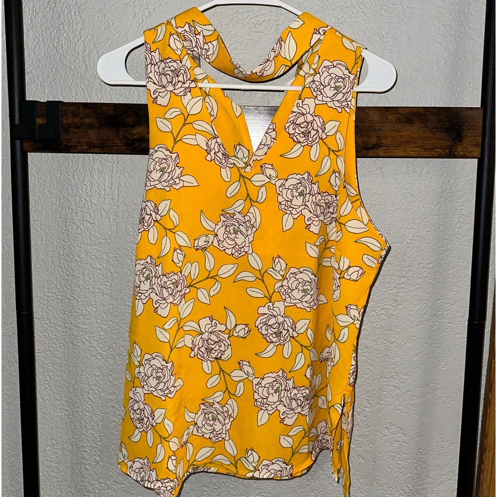 Demi Mock Necked Sleeveless Blouse